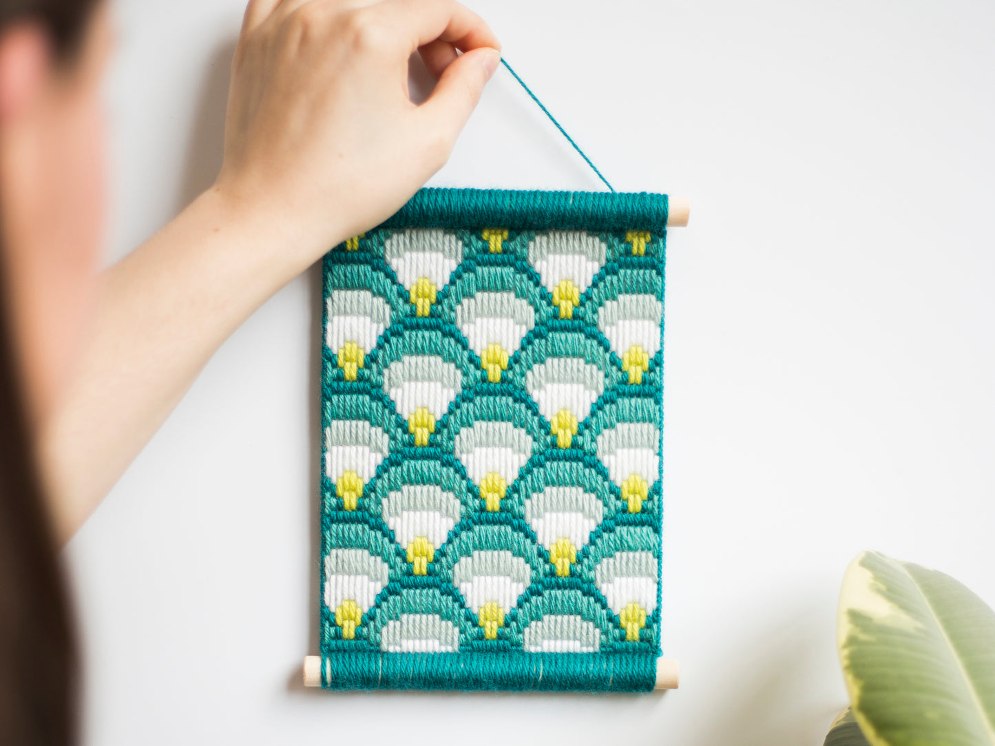 Making Waves Bargello Wall Hanging Kit - Bargello Kit - ohsewbootiful