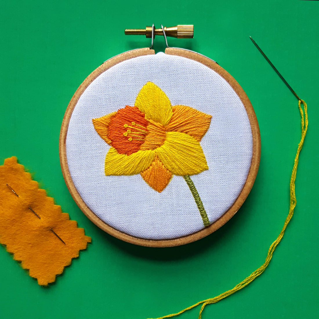 Free Daffodil Embroidery Pattern Download, Free Easter Craft Download