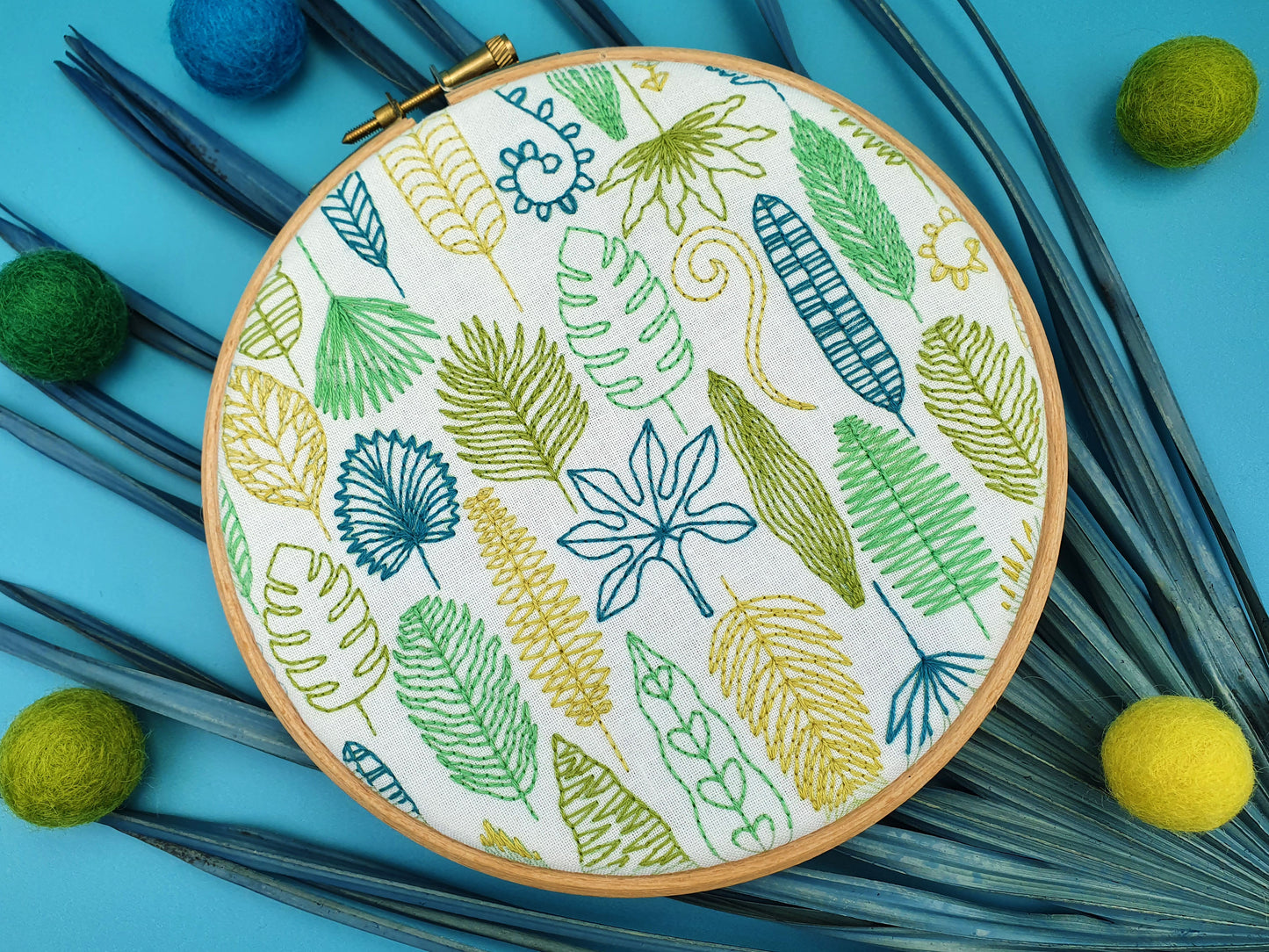 Loadsa Leaves Embroidery Kit - Embroidery Kits - ohsewbootiful