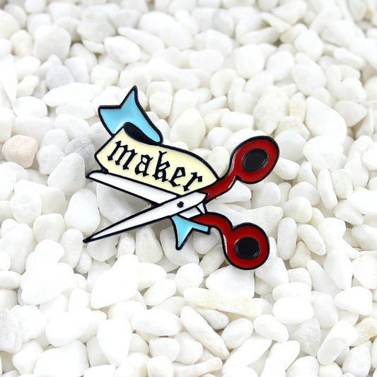 Maker Scissors Enamel Pin Badge Brooch - Embroidery Supplies - ohsewbootiful