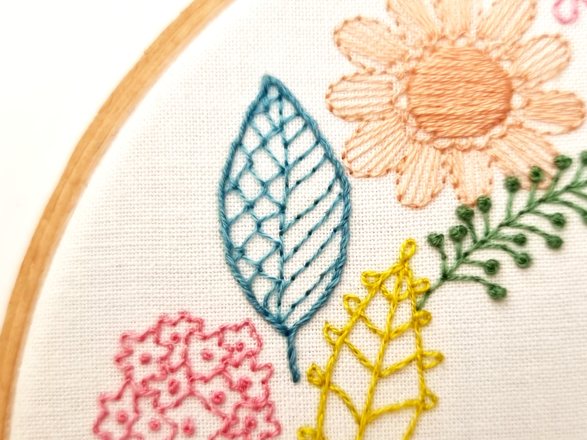 Foliage Embroidery Patterns, Leaf Embroidery Patterns, Modern Stamped Embroidery Patterns UK