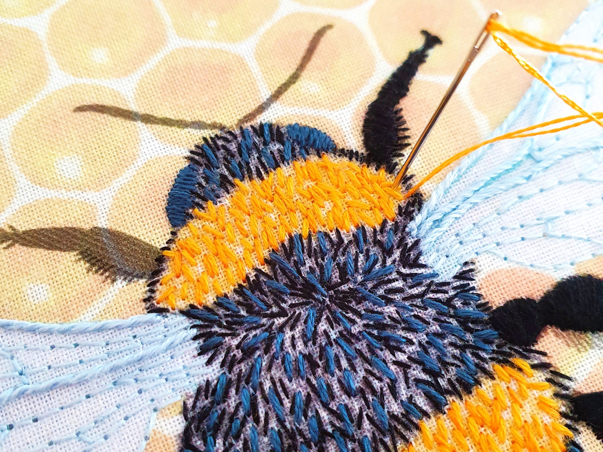 Bumble Bee Embroidery Kit - Embroidery Kits - ohsewbootiful