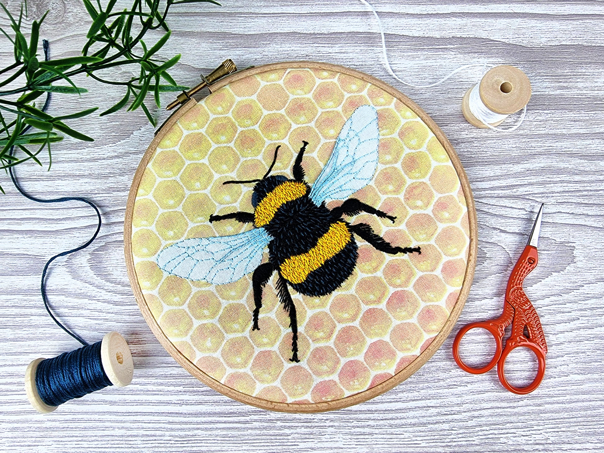 Thread Painted Bumble Bee Embroidery Kit - Embroidery Kits - ohsewbootiful